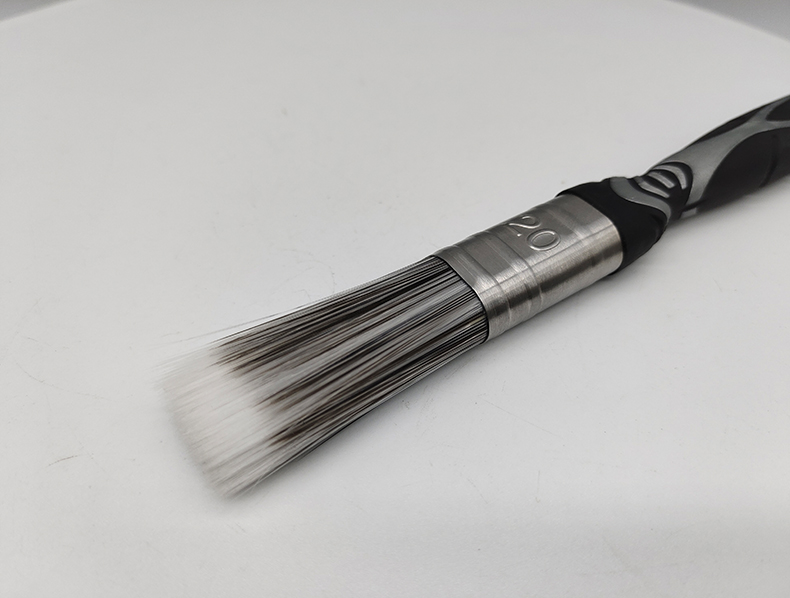 Cepillo de pintura.jpg Brush filament-09.jpg