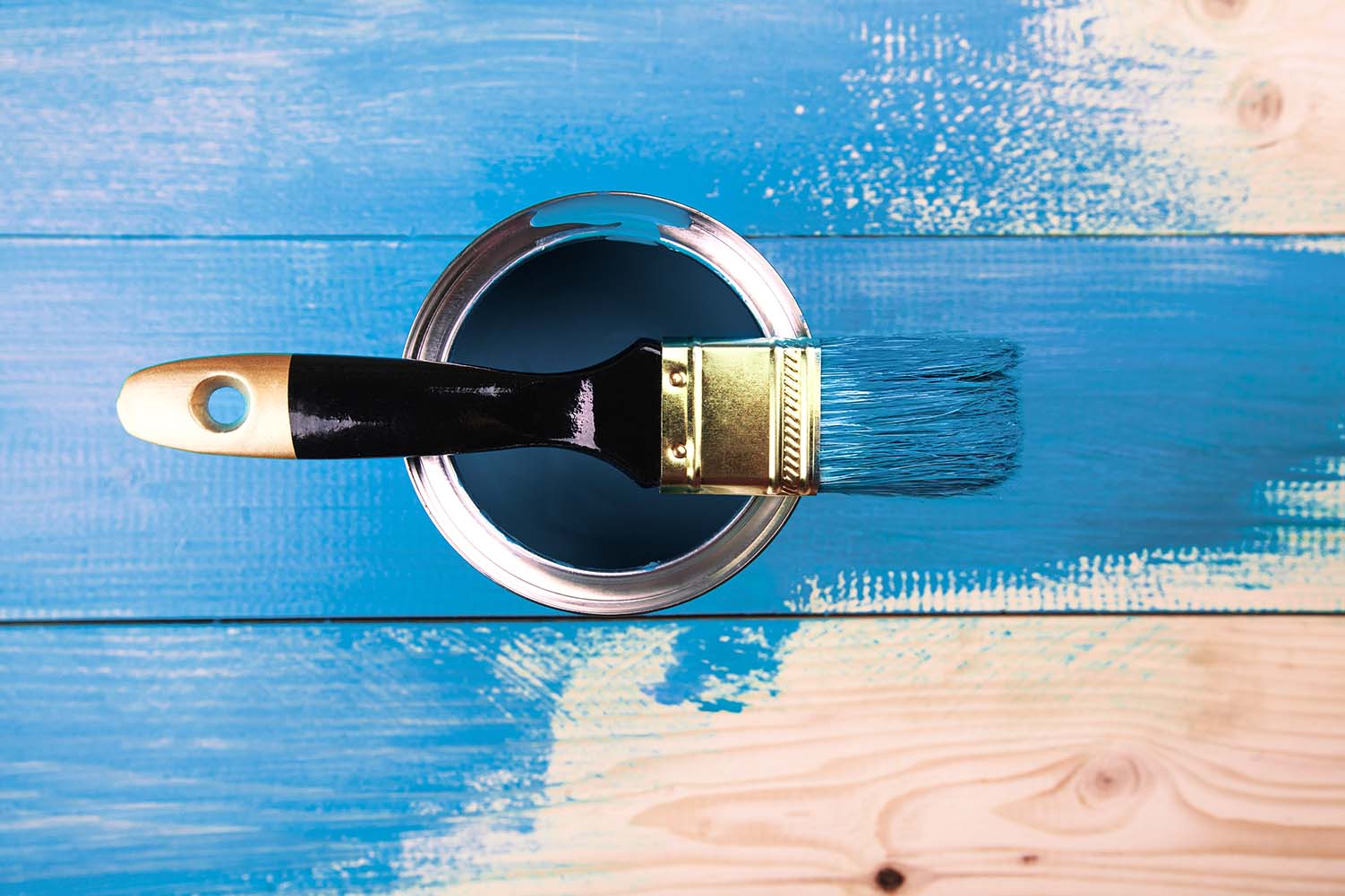 What is the best material for a paint brush?