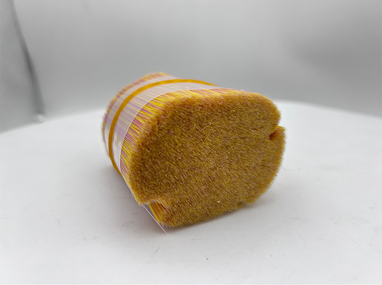 Synthetic bristles ideal for water-based paints Synthetic bristles ideal for water-based paints